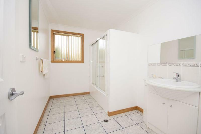St Helens On The Bay Apartment Bagian luar foto